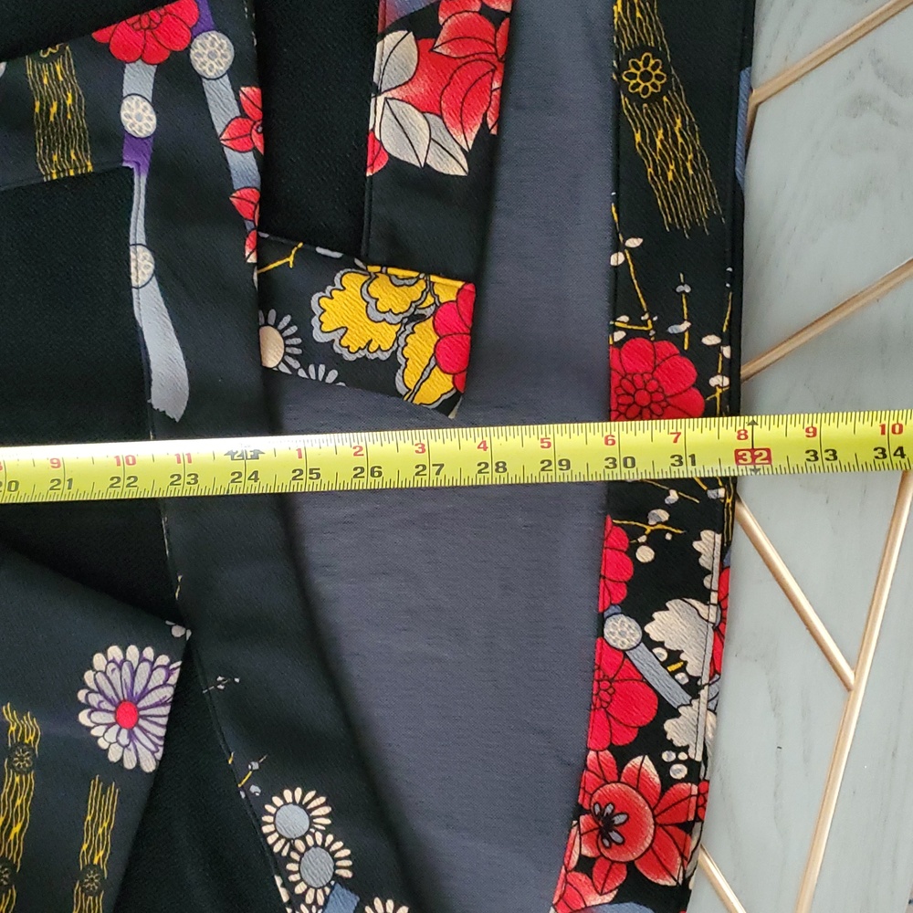 NWT Channa Floral Trim Black Kimono Cardigan. Size 2XL. - Picture 11 of 15